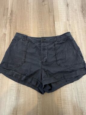 Abercrombie & Fitch Utility Shorts in Faded Charcoal Size 8